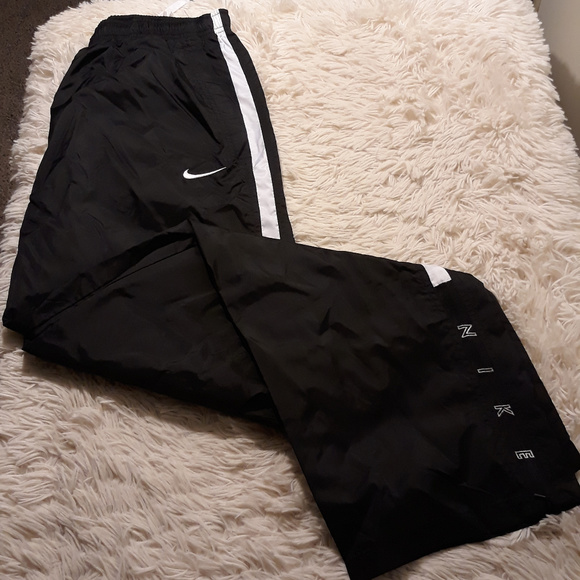 nike black windbreaker pants